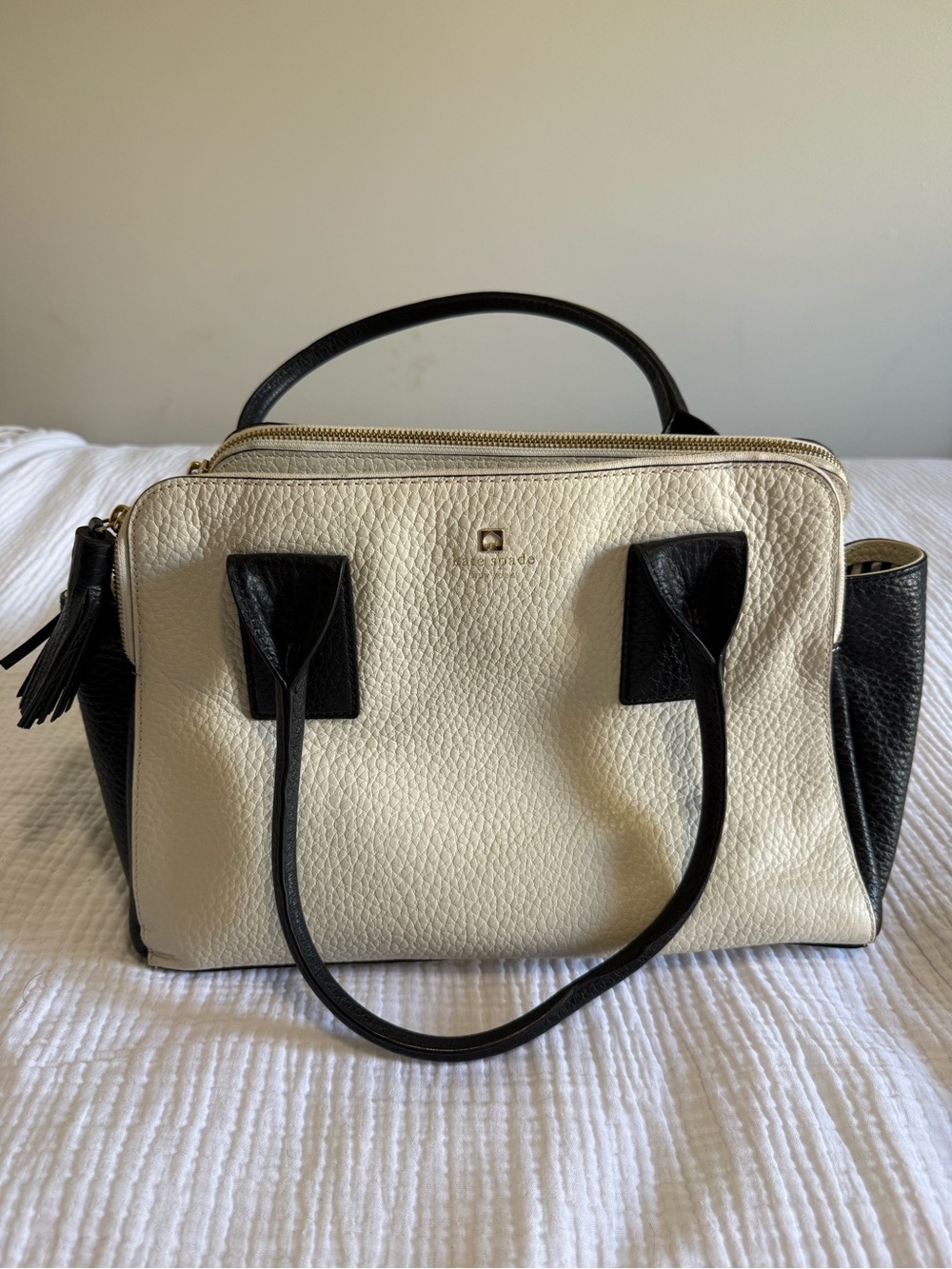 kate spade Cream and Black Pebbled Leather Double-Zip Shoulder Bag